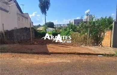 Imagem 1: Terreno com 300m² à venda no Tubalina