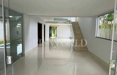 Imagem 15: Sobrado reformado com 4 suítes rico em armários, área de lazer no portal...