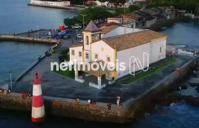 Imagem: A casa possui 3 Dormitórios, 2 Banheiros, 180m² de Área e