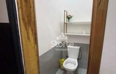 Imagem 6: Casa com 3 dormitórios e área comercial à venda, 210 m² por R$ 1.200.000...