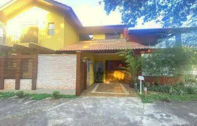 Imagem: A casa em condomínio possui 3 Dormitórios, 4 Banheiros, 5