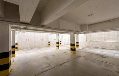 Imagem 12: Apartamento à venda, 1 dormitório com garagem, localizado no bairro...