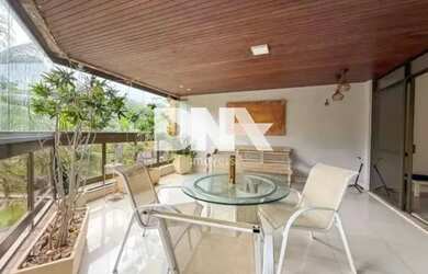 Imagem: O apartamento possui 3 Dormitórios, 3 Banheiros, 2 Vagas na