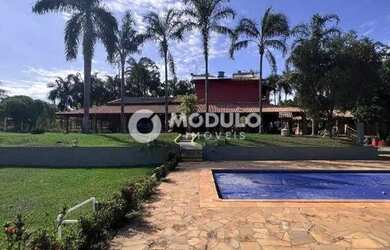 Imagem: A fazenda possui 350m² de Área e está localizado em Área