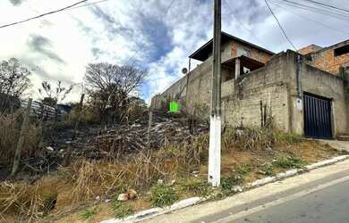 Imagem: O terreno possui 360m² de Área e está localizado em Aeronautas