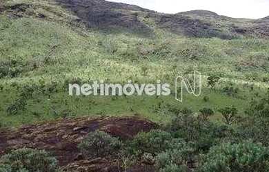 Imagem: O terreno possui 44500m² de Área e está localizado em Moeda