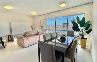 Imagem: O apartamento possui 3 Dormitórios, 3 Banheiros, 2 Vagas na