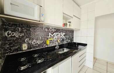 Imagem: O apartamento possui 2 Dormitórios, 1 Banheiro, 1 Vaga na garagem