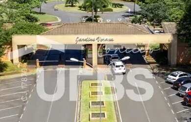 Imagem: O terreno possui 450m² de Área e está localizado em Jardins