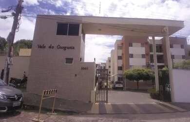 Imagem: O apartamento possui 3 Dormitórios, 1 Banheiro, 1 Vaga na garagem