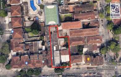 Imagem: A casa possui 3 Dormitórios, 3 Banheiros, 2 Vagas na garagem