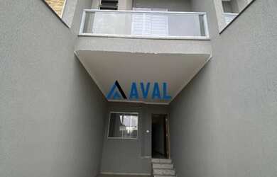 Imagem: A casa possui 3 Dormitórios, 2 Banheiros, 2 Vagas na garagem