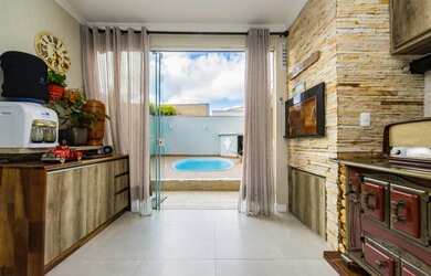 Imagem 1: CASA NO BAIRRO FAZENDA. Piscina, Churrasqueira, 132m² de Áreae2 Vagas...