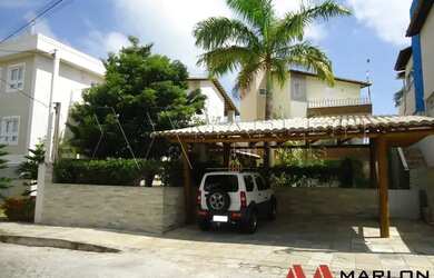 Imagem: A casa em condomínio possui 4 Dormitórios, 2 Banheiros, 2