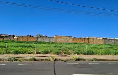 Imagem 1: Loteamento Residencial Pequis, Terreno de 300m², na Avenida Wilson Rodrigues...