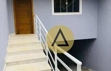 Imagem: A casa possui 3 Dormitórios, 3 Banheiros, 2 Vagas na garagem