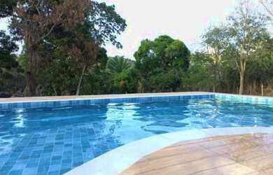 Imagem: A casa possui 3 Dormitórios, 5 Vagas na garagem e está localizado