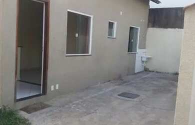 Imagem: A casa possui 2 Dormitórios, 1 Banheiro, 1 Vaga na garagem