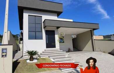 Imagem: A casa em condomínio possui 3 Dormitórios, 4 Banheiros, 4