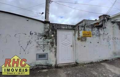 Imagem: A casa possui 1 Dormitório, 1 Banheiro e 30m² de Área e está