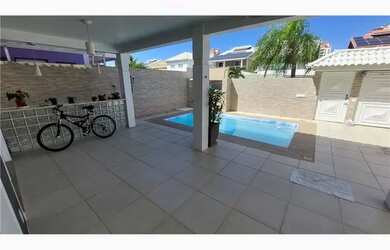 Imagem: Bela casa de 04 suítes, com área de lazer e árvores frutíferas