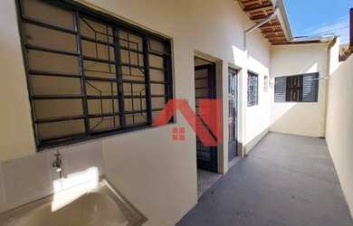 Imagem: A casa em condomínio possui 1 Dormitório, 1 Banheiro, 1 Vaga