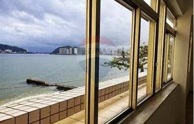 Imagem: O apartamento possui 4 Dormitórios, 5 Banheiros, 1 Vaga na