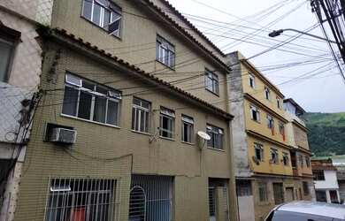 Imagem: A casa possui 3 Dormitórios, 1 Banheiro, 100m² de Área e