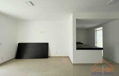 Imagem: A casa possui 2 Dormitórios, 2 Banheiros, 2 Vagas na garagem