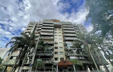 Imagem: O apartamento possui 3 Dormitórios, 5 Banheiros, 3 Vagas na