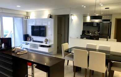 Imagem: O apartamento possui 2 Dormitórios, 2 Banheiros, 1 Vaga na