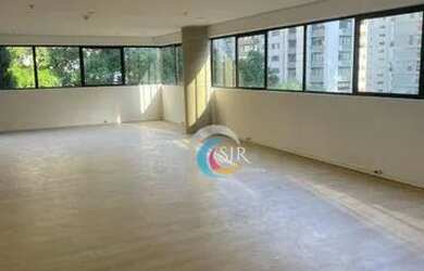 Imagem: O depósito possui 2 Vagas na garagem, 84m² de Área e está