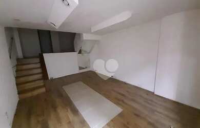 Imagem: O depósito possui 1 Vaga na garagem, 29m² de Área e está