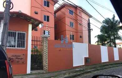 Imagem: O apartamento possui 3 Dormitórios, 1 Banheiro, 1 Vaga na garagem