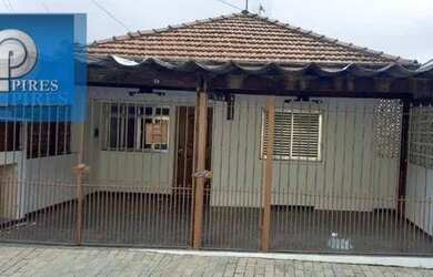 Imagem: A casa para alugar possui 2 Dormitórios, 1 Banheiro, 2 Vagas