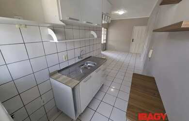 Imagem 9: Excelente Apartamento 2 dormitório s em Capoeiras - Florianópolis