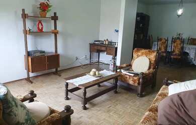 Imagem: O apartamento possui 3 Dormitórios, 3 Banheiros, 174m² de