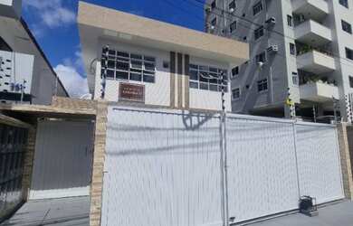 Imagem: A kitnet possui 1 Dormitório, 1 Banheiro, 1 Vaga na garagem