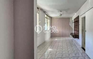 Imagem: O apartamento possui 4 Dormitórios, 2 Banheiros, 1 Vaga na