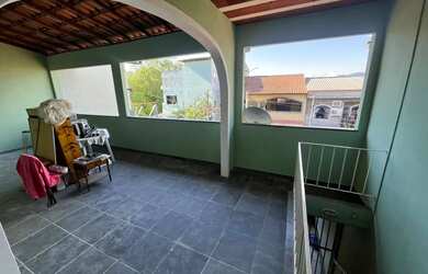 Imagem 8: Alugo casa. Varanda, 1 Banheiroe1 Dormitório