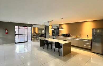 Imagem: O apartamento possui 3 Dormitórios, 3 Banheiros, 2 Vagas na