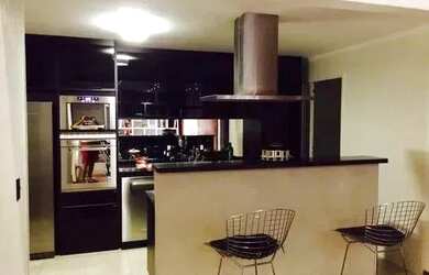 Imagem: O apartamento possui 4 Dormitórios, 5 Banheiros, 3 Vagas na