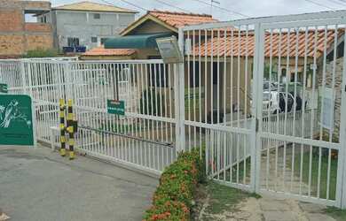 Imagem: A casa em condomínio possui 2 Dormitórios, 2 Banheiros, 2