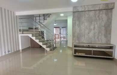 Imagem: A casa em condomínio possui 3 Dormitórios, 3 Banheiros, 2