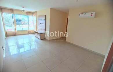 Imagem: O apartamento possui 4 Dormitórios, 3 Banheiros, 2 Vagas na