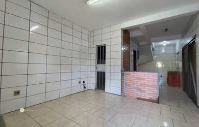 Imagem 4: Casa com 3 Quarto(s) e 2 banheiro(s) para Alugar, 90 m² por R$ 2820 / Mês