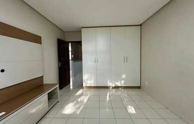 Imagem 6: Imóvel para aluguel com 65 metros quadrados com 2 quartos em Praça 14...