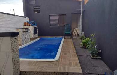 Imagem: O depósito possui 2 Vagas na garagem, 90m² de Área e está