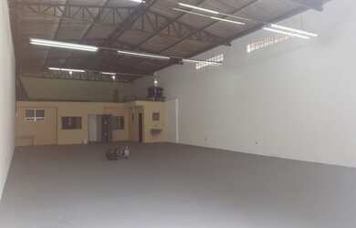 Imagem 2: Galpão/Depósito/Armazém para aluguel com 300 metros quadrados