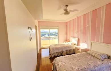 Imagem 12: Casa Alto Padrão. Piscina, Churrasqueira, Imóvel mobiliadoe468m² de...